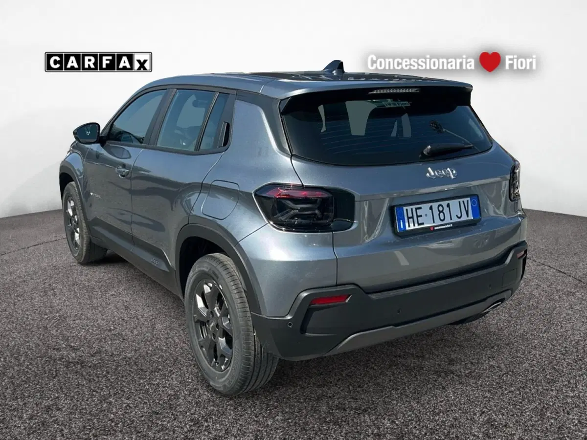 Jeep Avenger nuova a Latina (4)