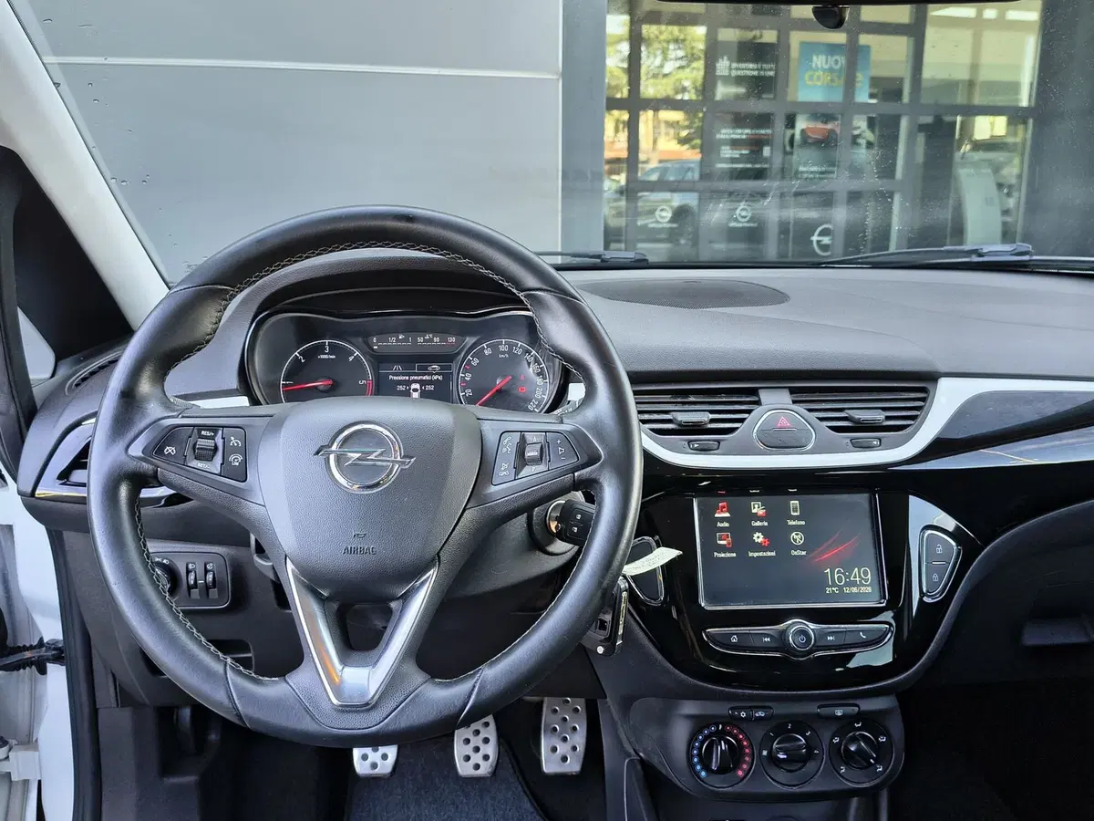 Opel Corsa usata a Padova (12)