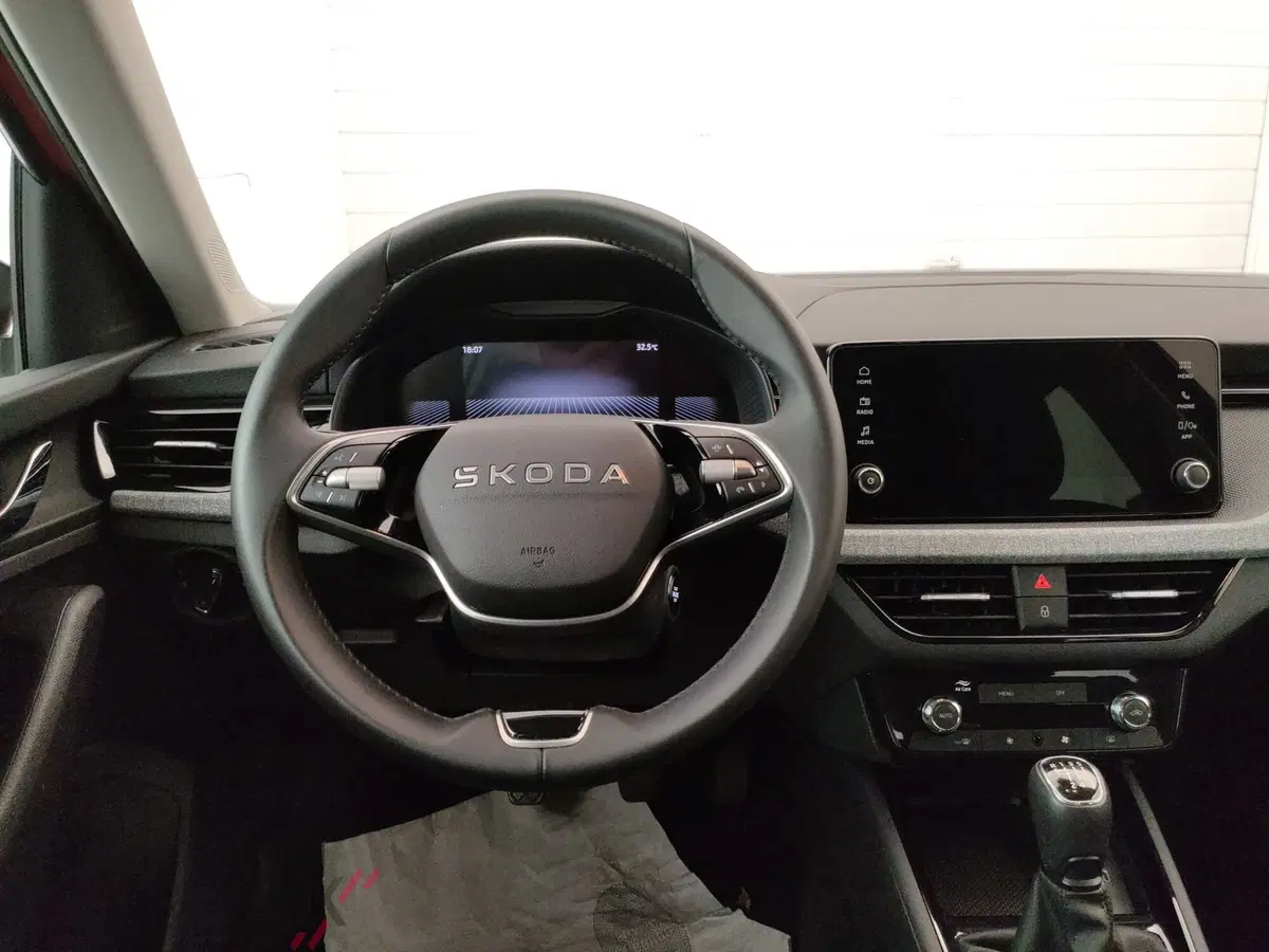 Skoda Kamiq usata a Varese (12)