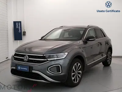 Volkswagen T-Roc 1.5 tsi Style dsg del 2022 usata a Busto Arsizio