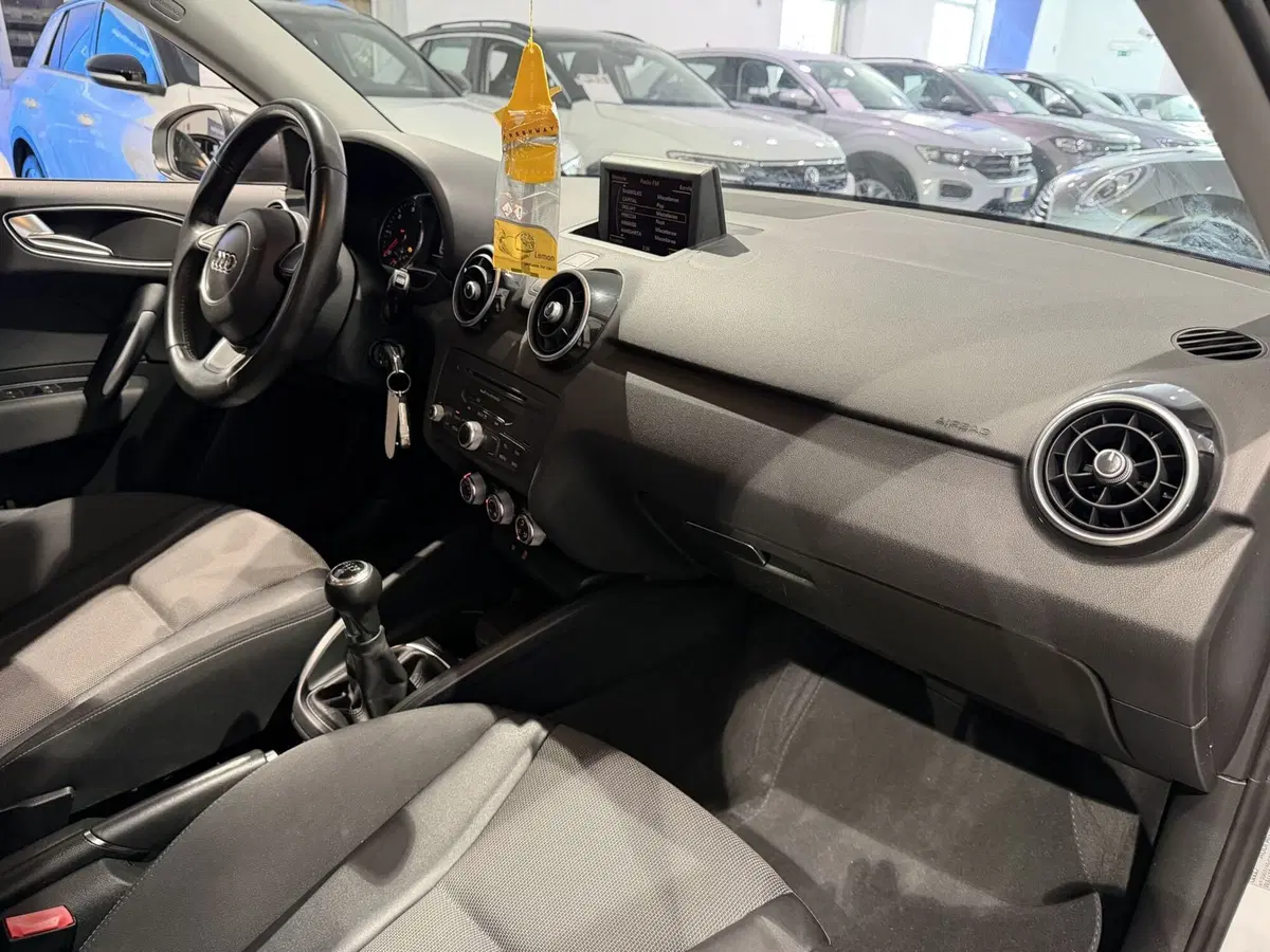 Audi A1 usata a Genova (10)