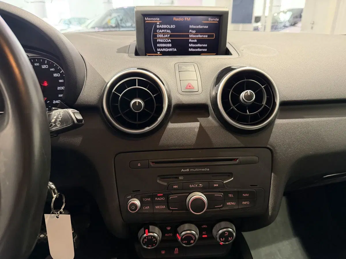 Audi A1 usata a Genova (13)