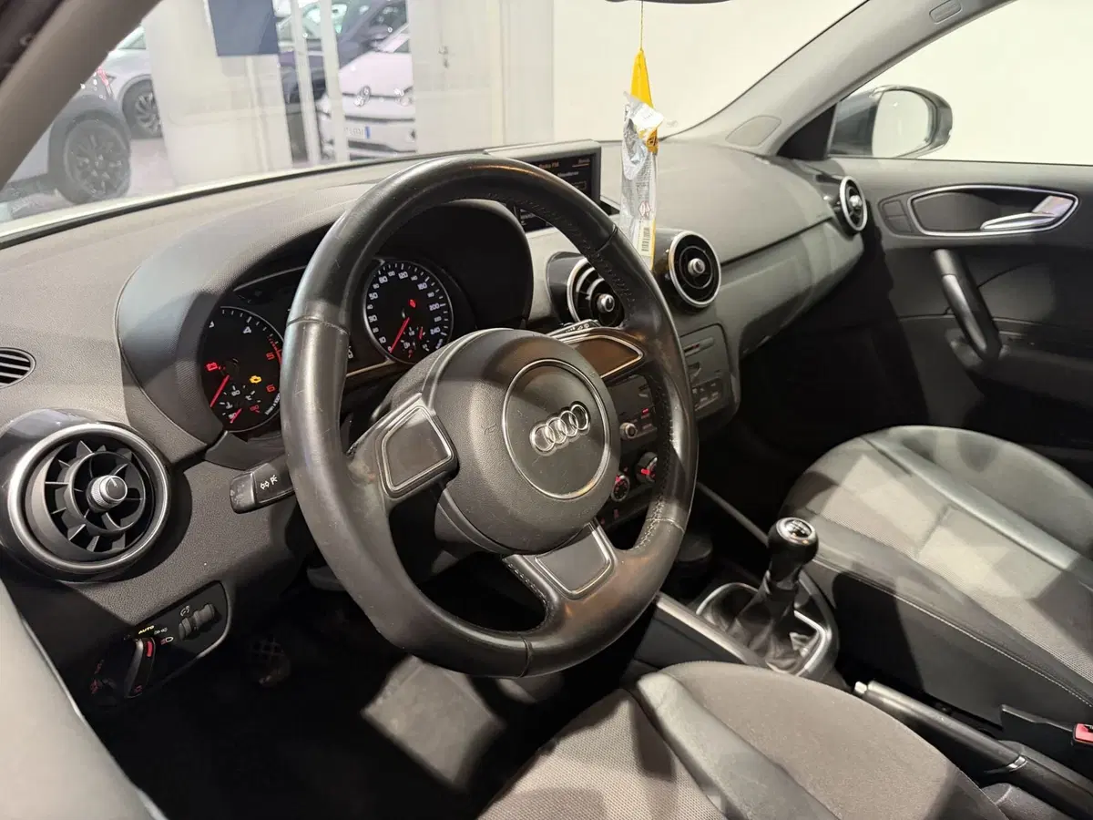 Audi A1 usata a Genova (8)