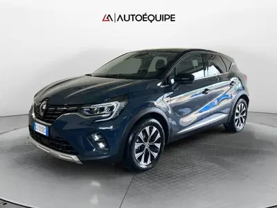 Renault Captur 1.6 full hybrid Techno 145cv auto del 2023 usata a Marino
