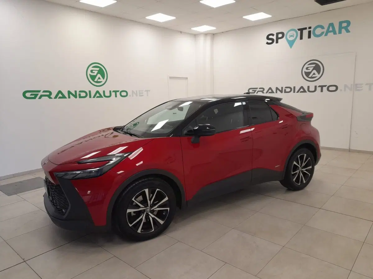 Toyota Toyota C-HR usata a Alessandria (3)