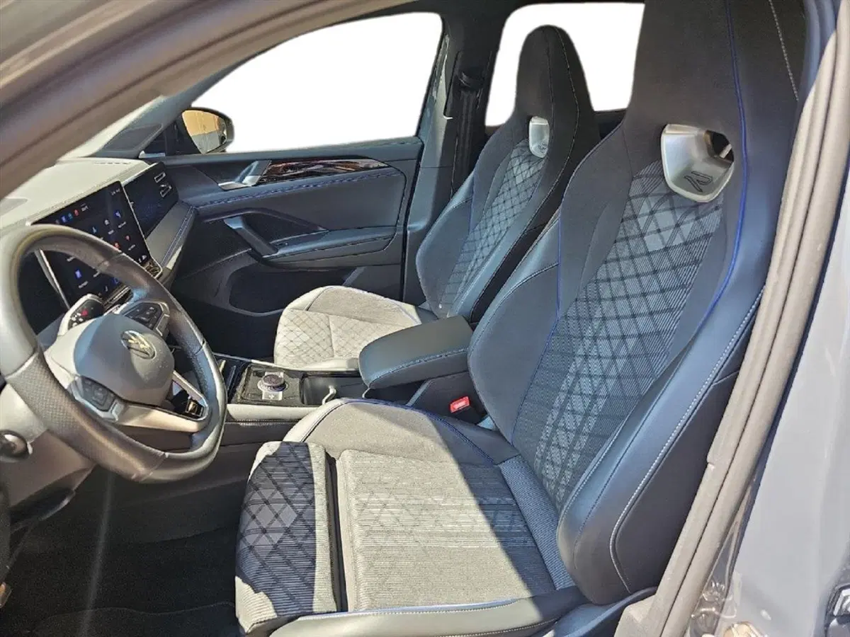Volkswagen Tiguan usata a Lecco (12)