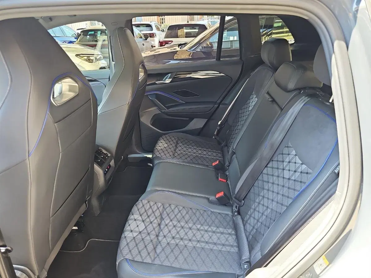 Volkswagen Tiguan usata a Lecco (13)