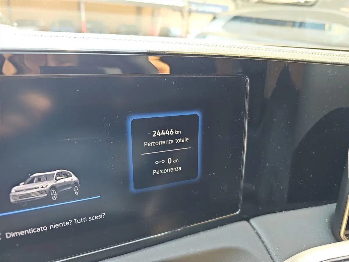 Volkswagen Tiguan usata a Lecco (17)