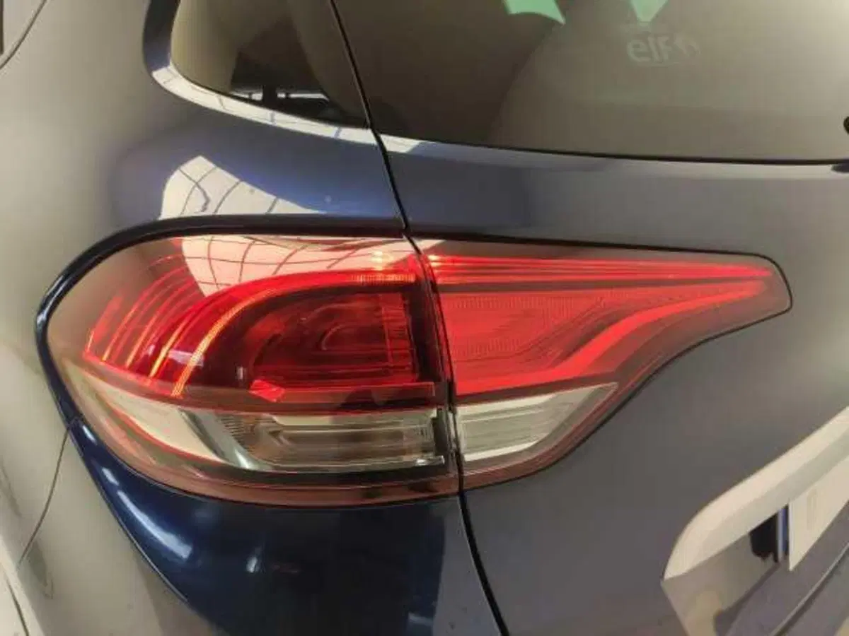 Renault Scenic E-Tech Electric usata a Avellino (12)
