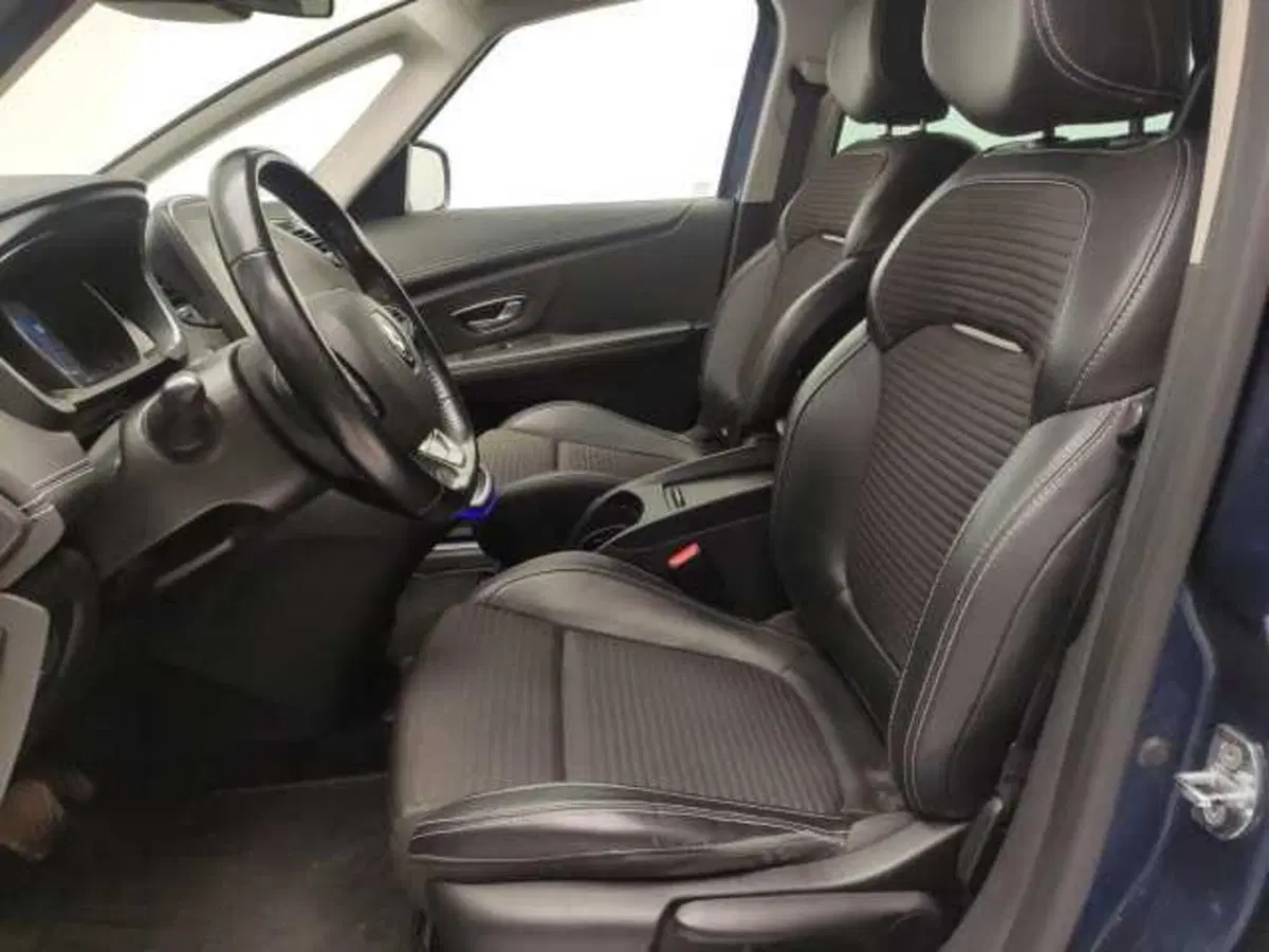 Renault Scenic E-Tech Electric usata a Avellino (15)