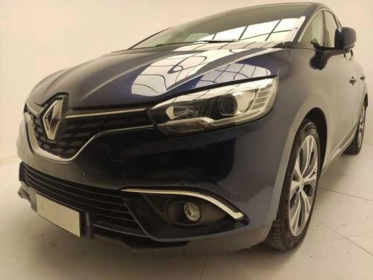 Renault Scenic E-Tech Electric usata a Avellino (8)