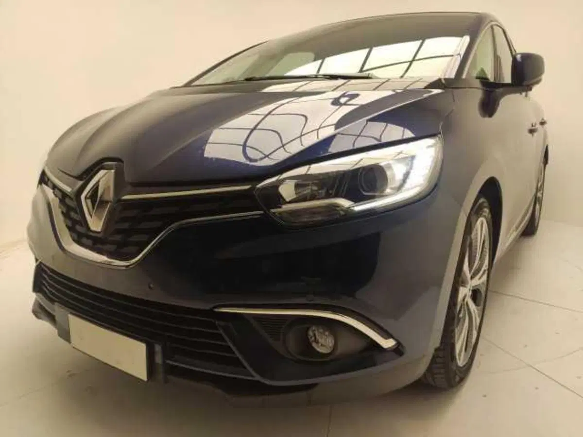 Renault Scenic E-Tech Electric usata a Avellino (9)
