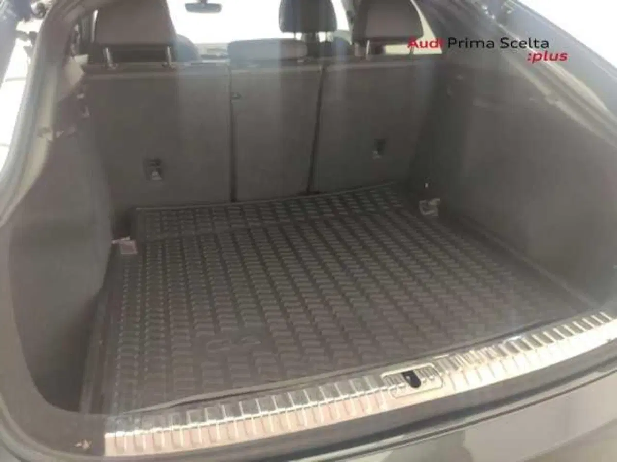Audi Q3 Sportback usata a Avellino (16)