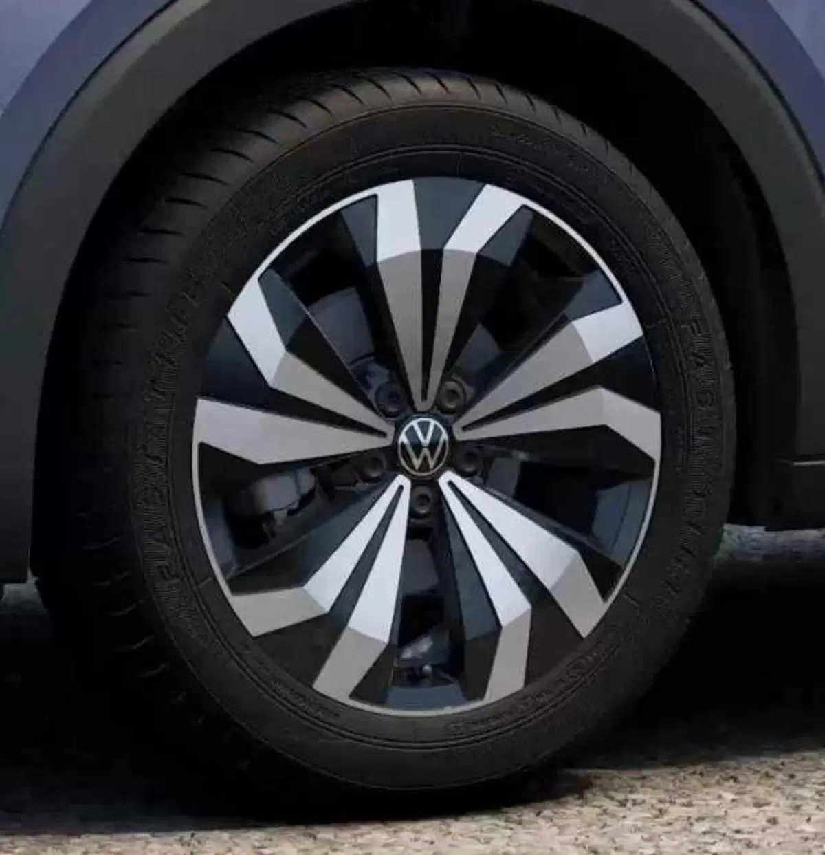 Volkswagen T-Cross nuova a Avellino (4)