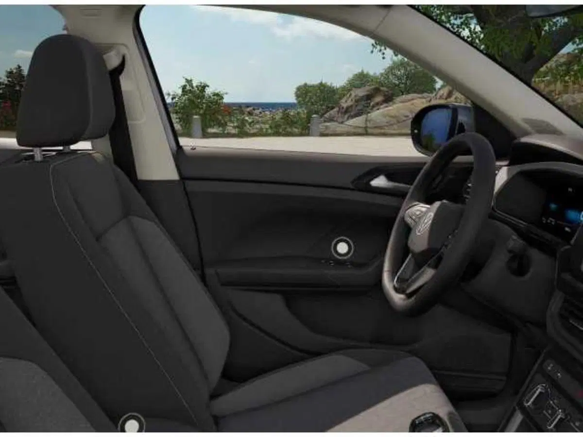 Volkswagen T-Cross nuova a Avellino (6)
