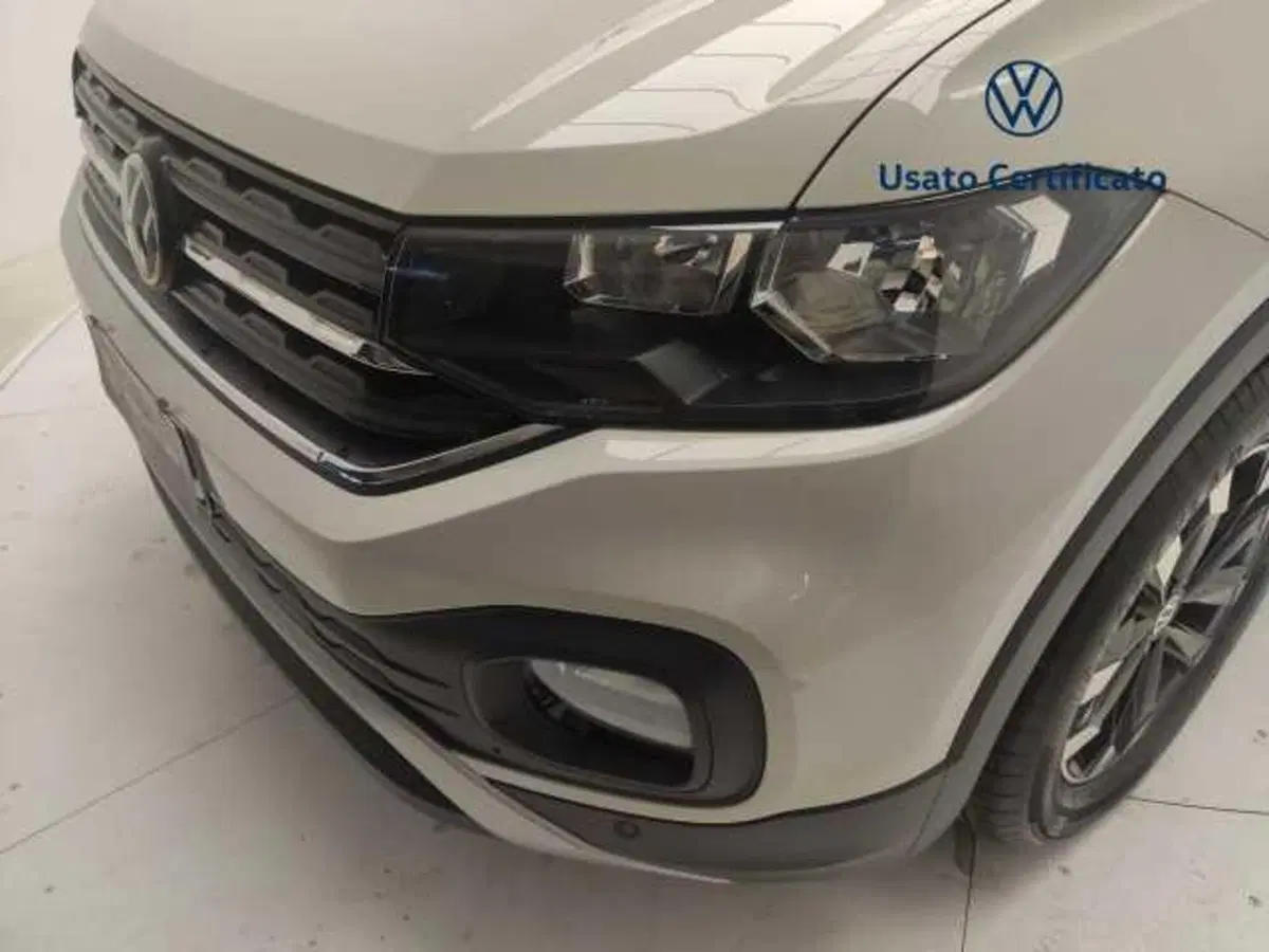 Volkswagen T-Cross usata a Avellino (8)