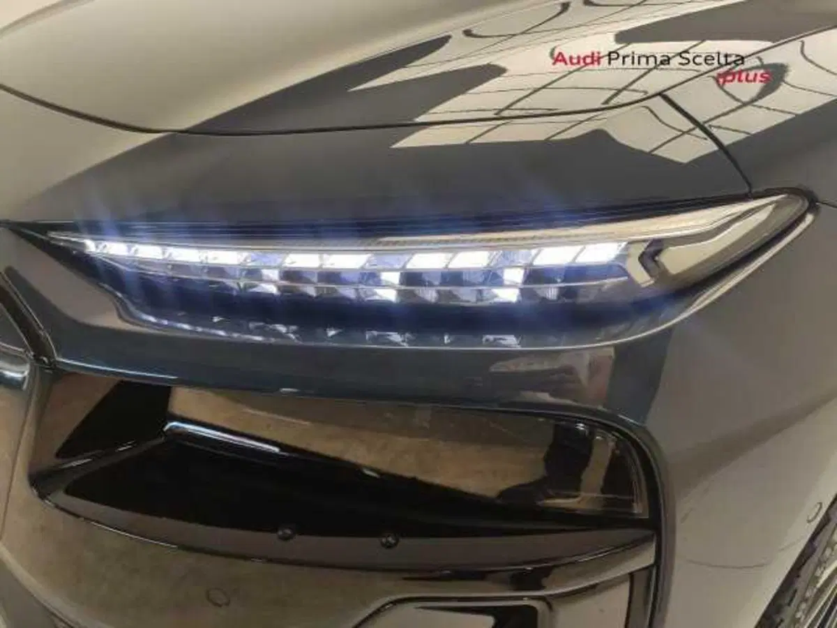 Audi A6 Avant e-Tron usata a Avellino (11)