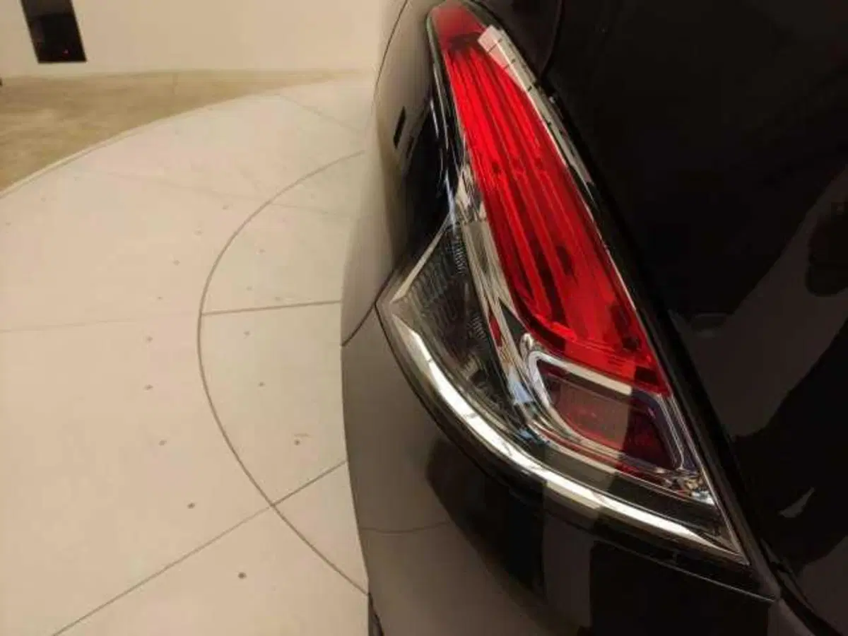 Lancia Ypsilon usata a Avellino (9)