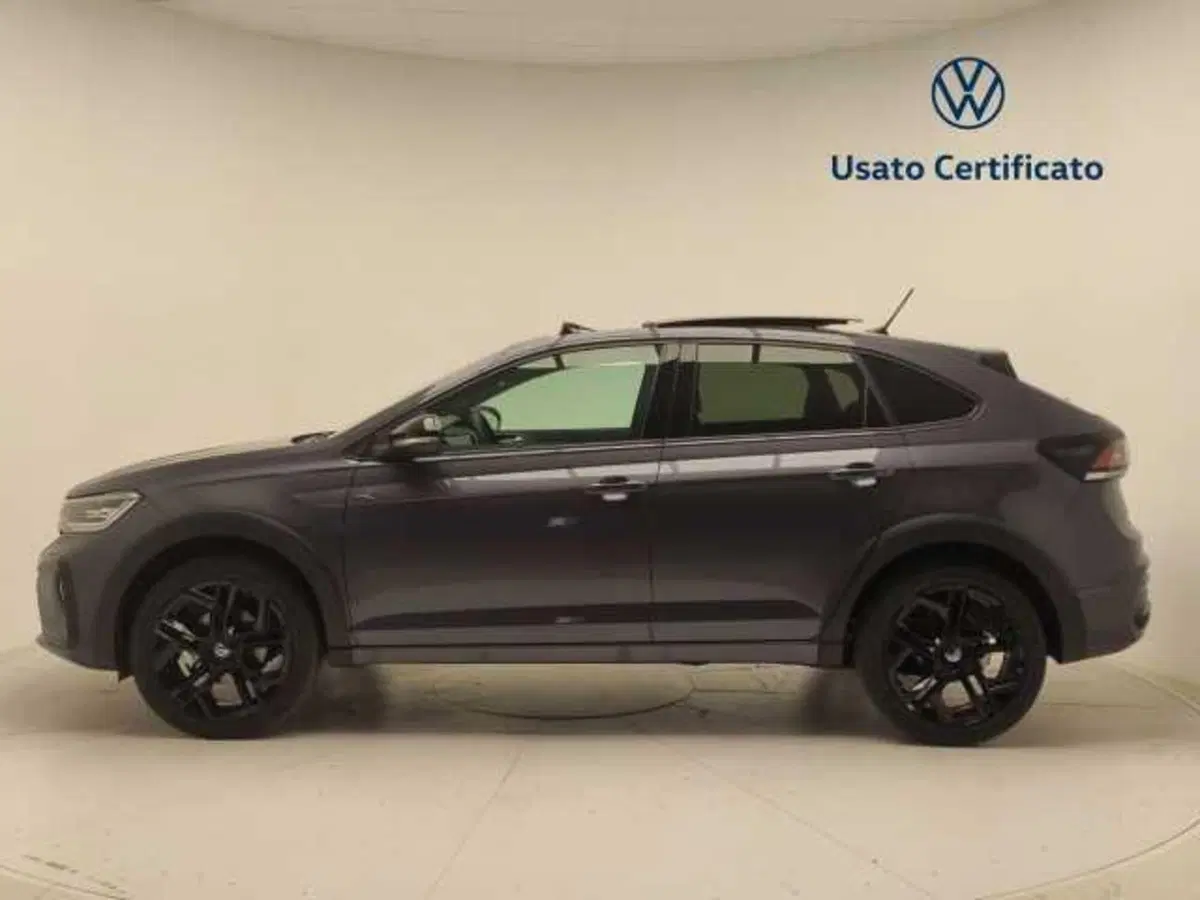 Volkswagen Taigo nuova a Avellino (4)
