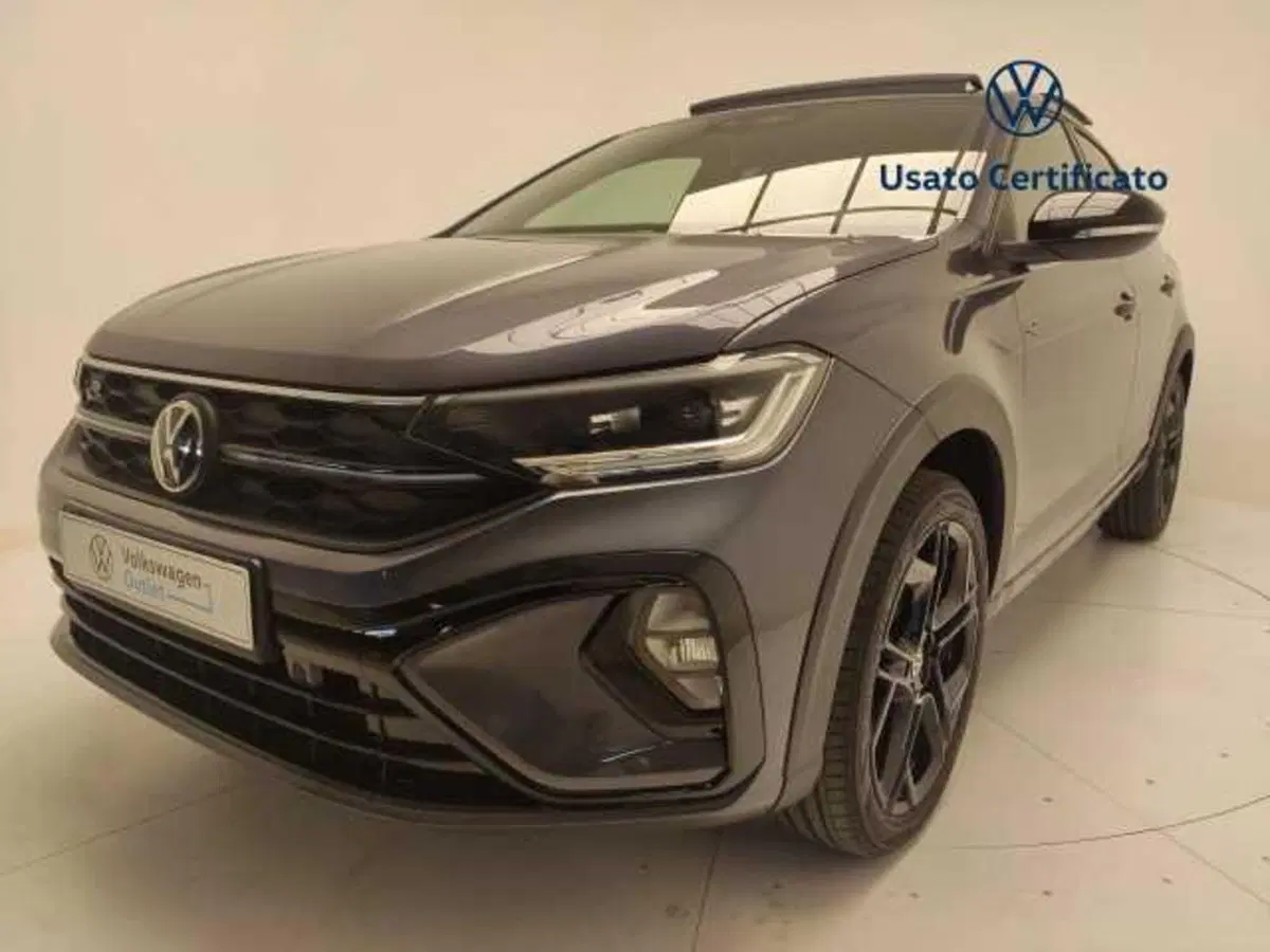 Volkswagen Taigo nuova a Avellino (8)
