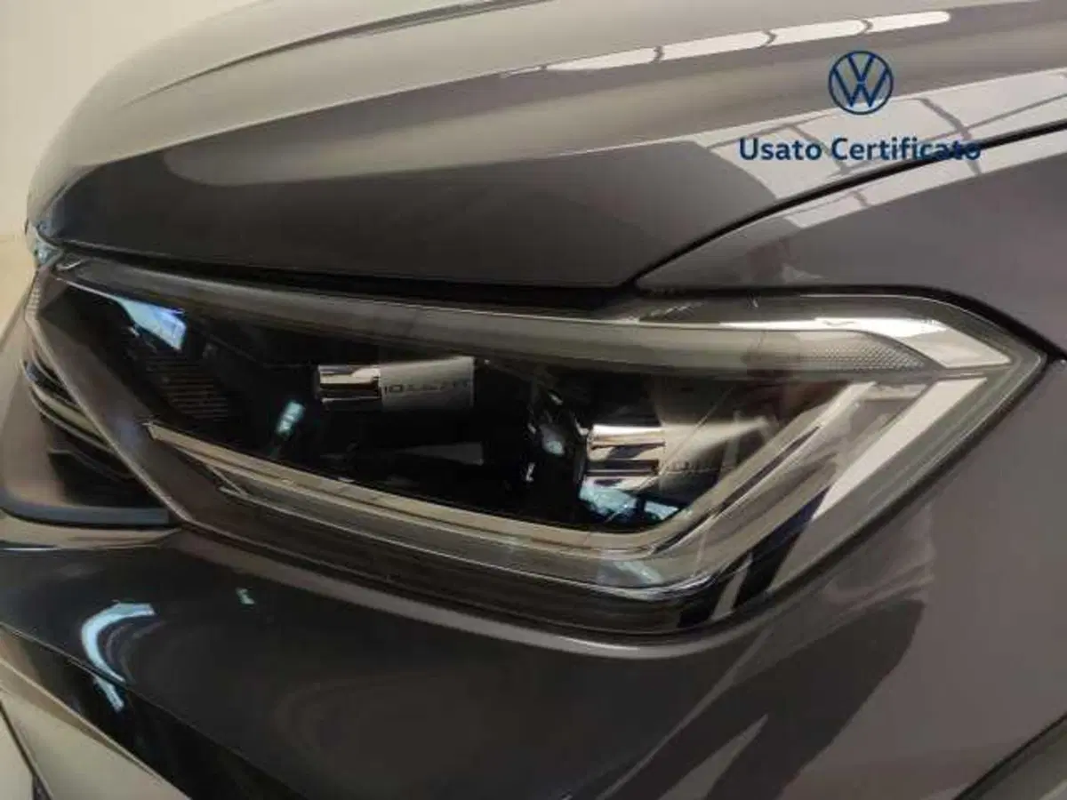Volkswagen Taigo nuova a Avellino (9)