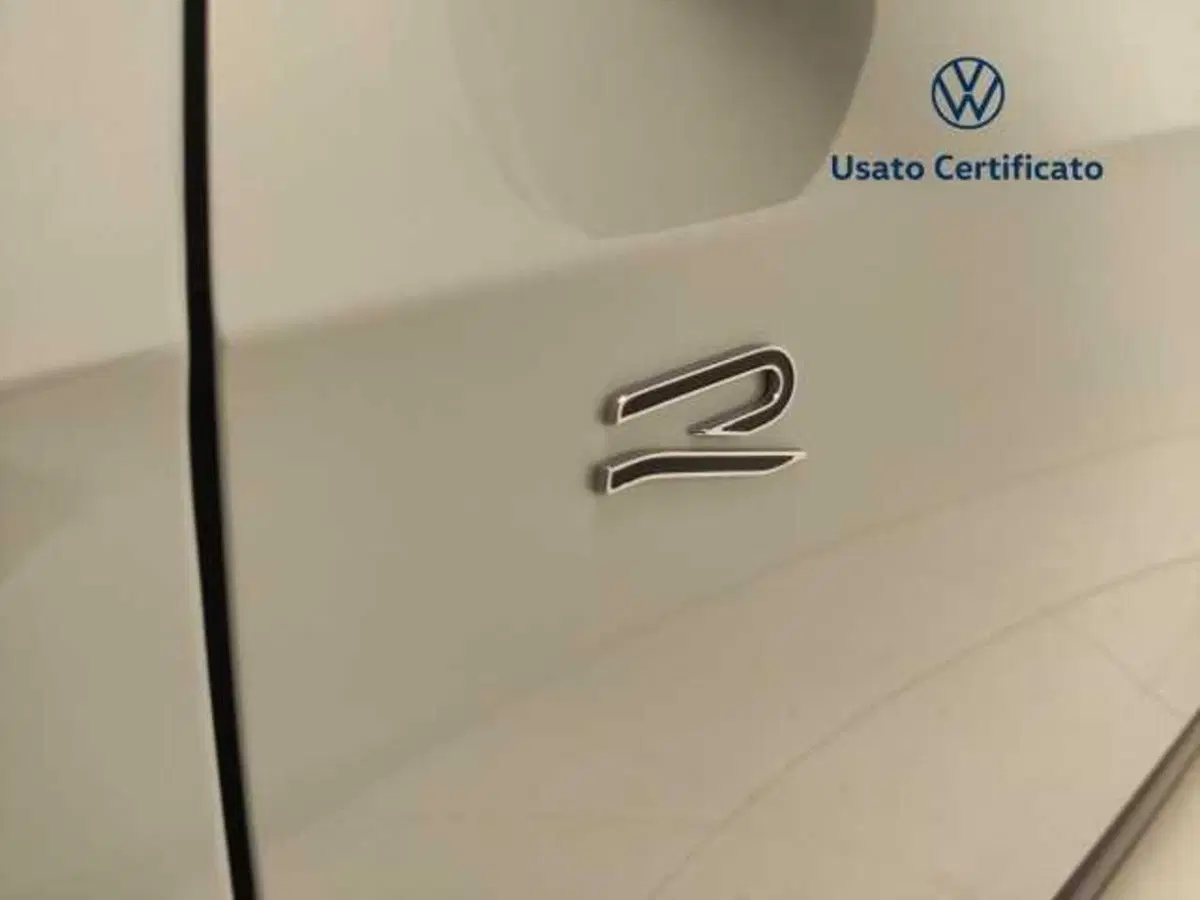 Volkswagen Golf nuova a Avellino (11)