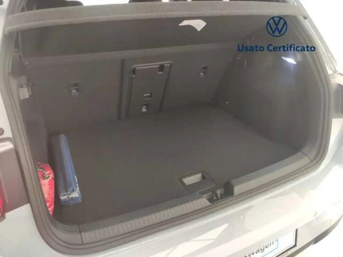 Volkswagen Golf nuova a Avellino (14)