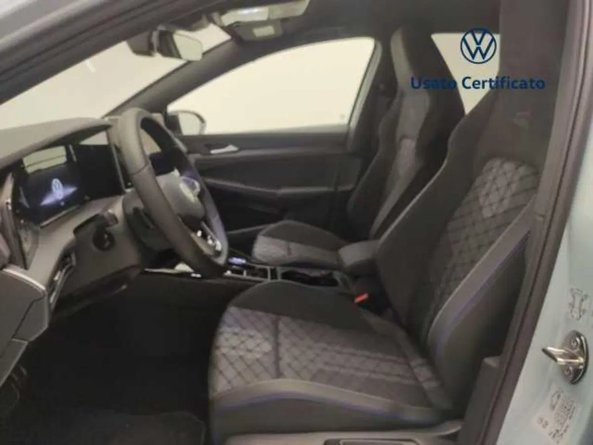 Volkswagen Golf nuova a Avellino (18)