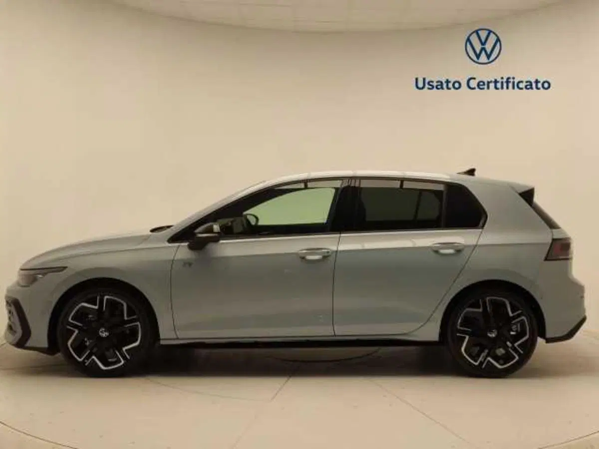 Volkswagen Golf nuova a Avellino (4)