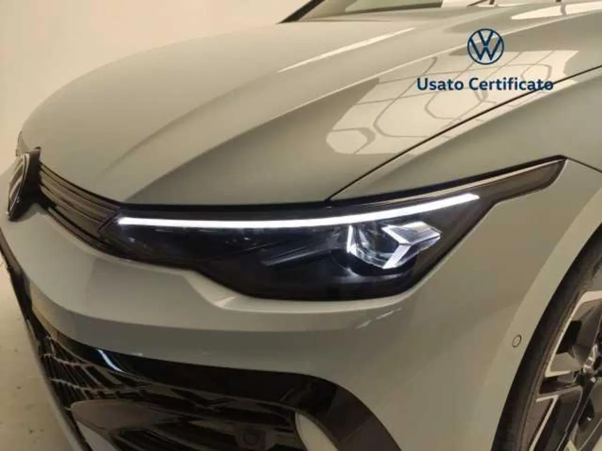 Volkswagen Golf nuova a Avellino (9)
