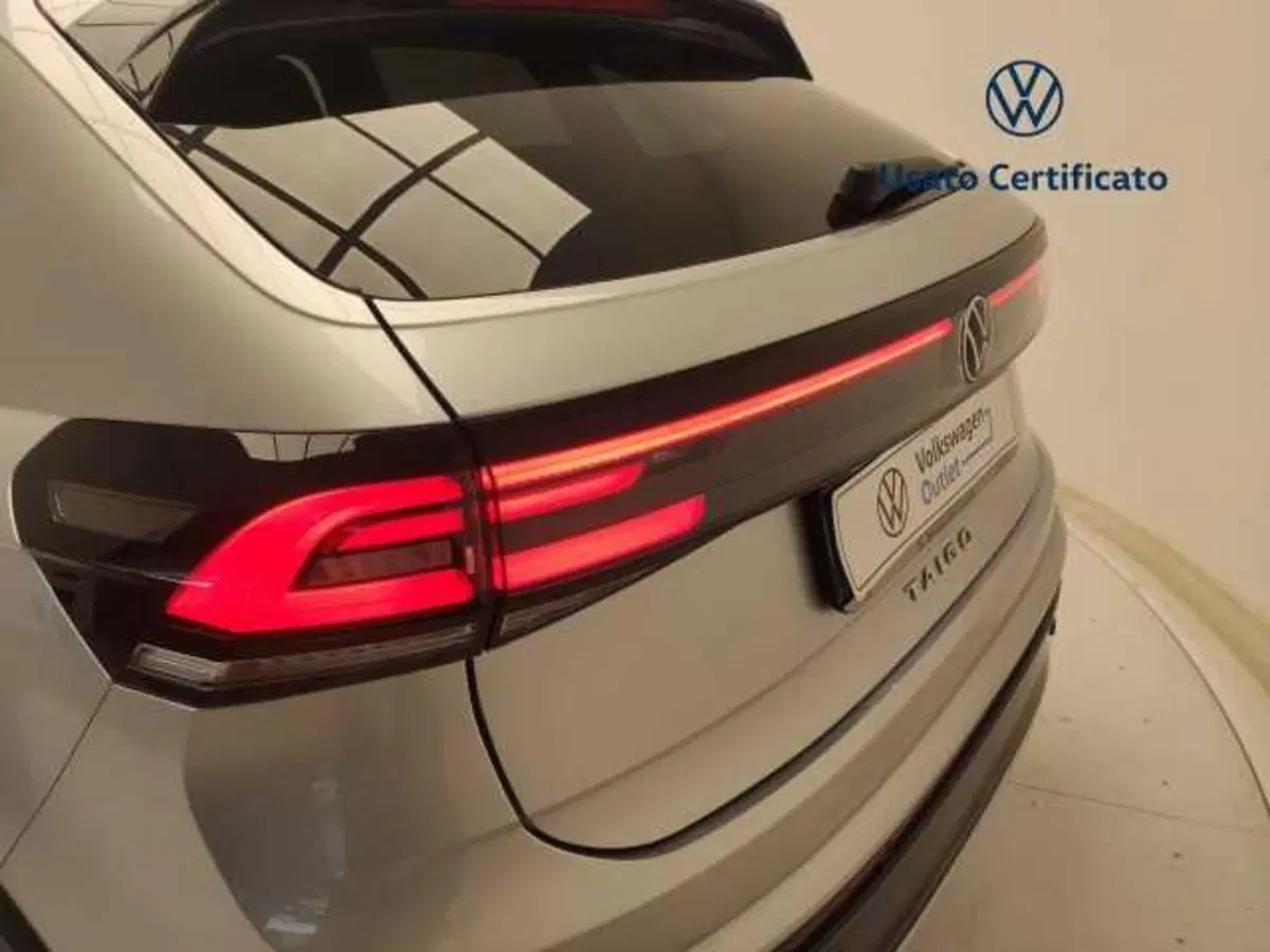 Volkswagen Taigo nuova a Avellino (17)