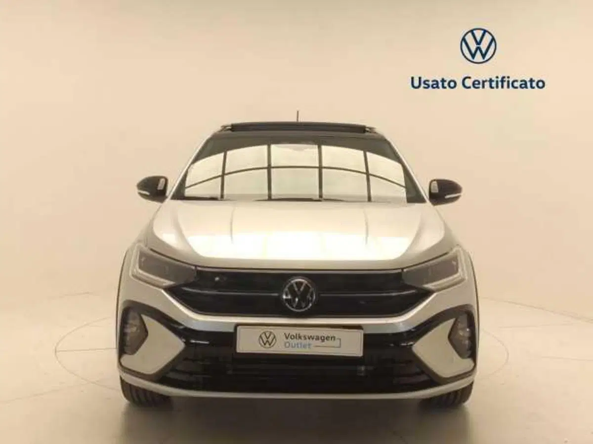Volkswagen Taigo nuova a Avellino (2)