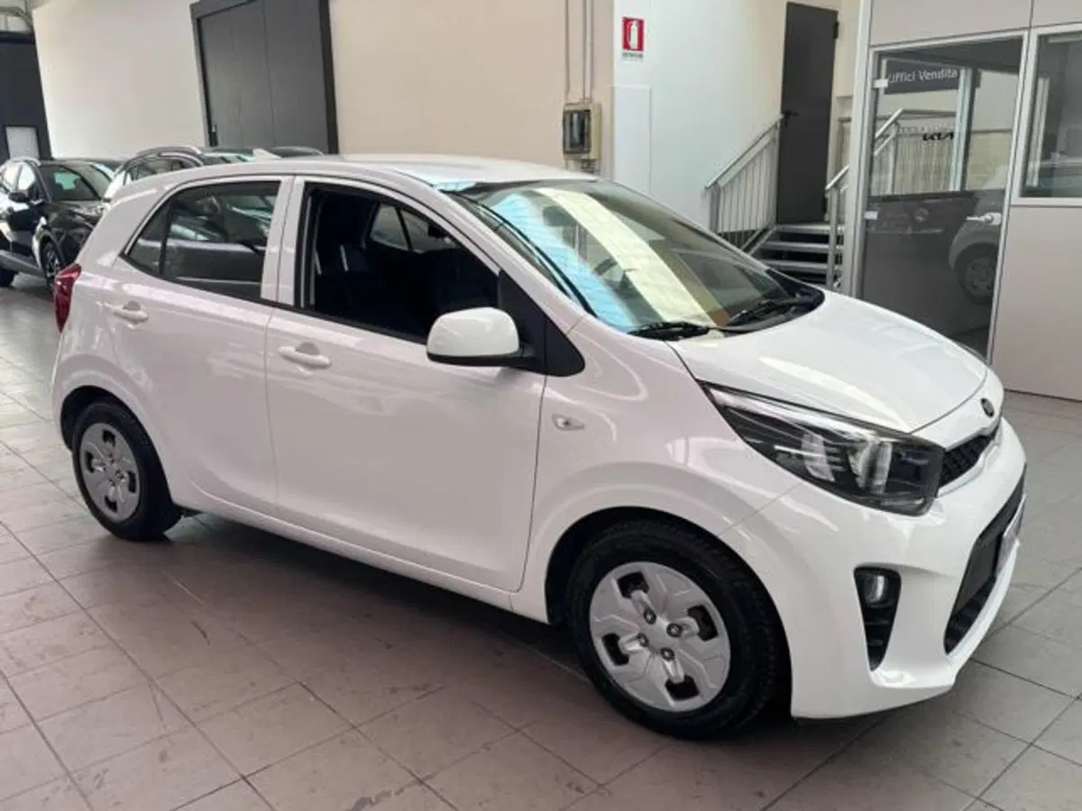 Kia Picanto nuova a Pesaro-Urbino
