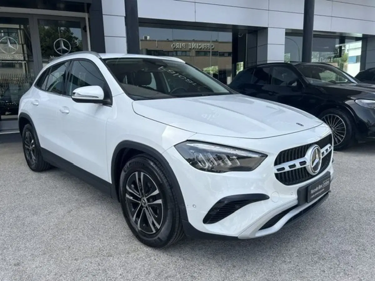 Mercedes-Benz GLA SUV usata a Potenza