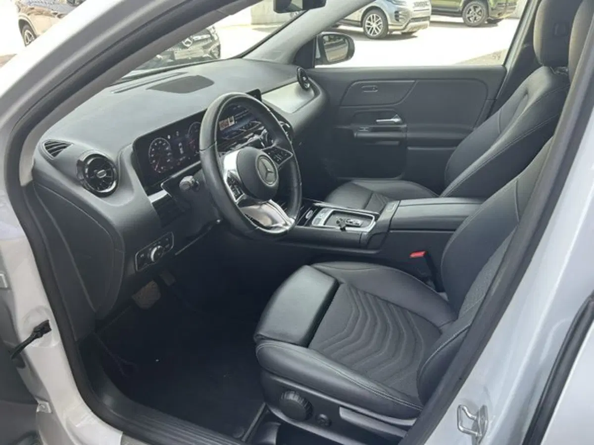 Mercedes-Benz GLA SUV usata a Potenza (11)