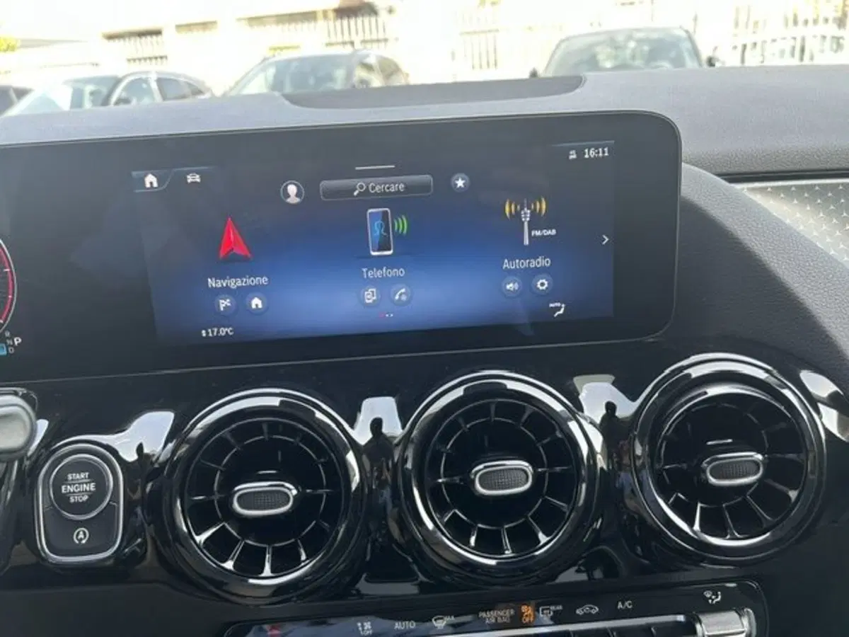 Mercedes-Benz GLA SUV usata a Potenza (13)