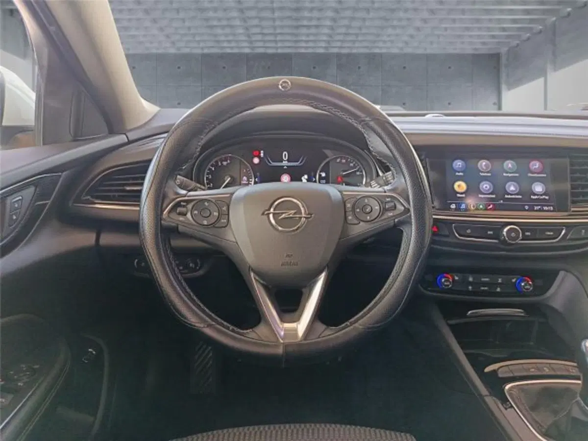 Opel Insignia Station Wagon usata a Bari (13)