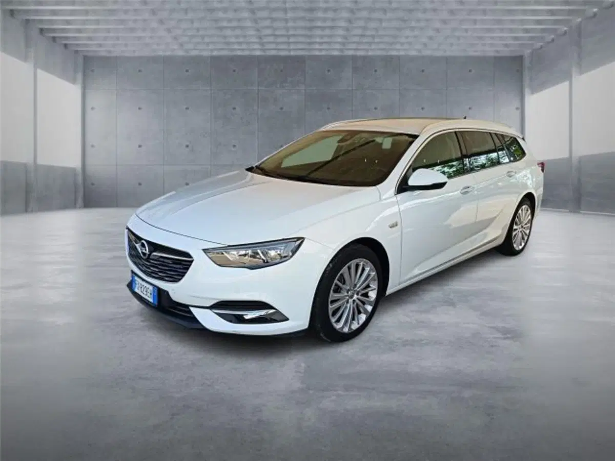 Opel Insignia Station Wagon usata a Bari (3)