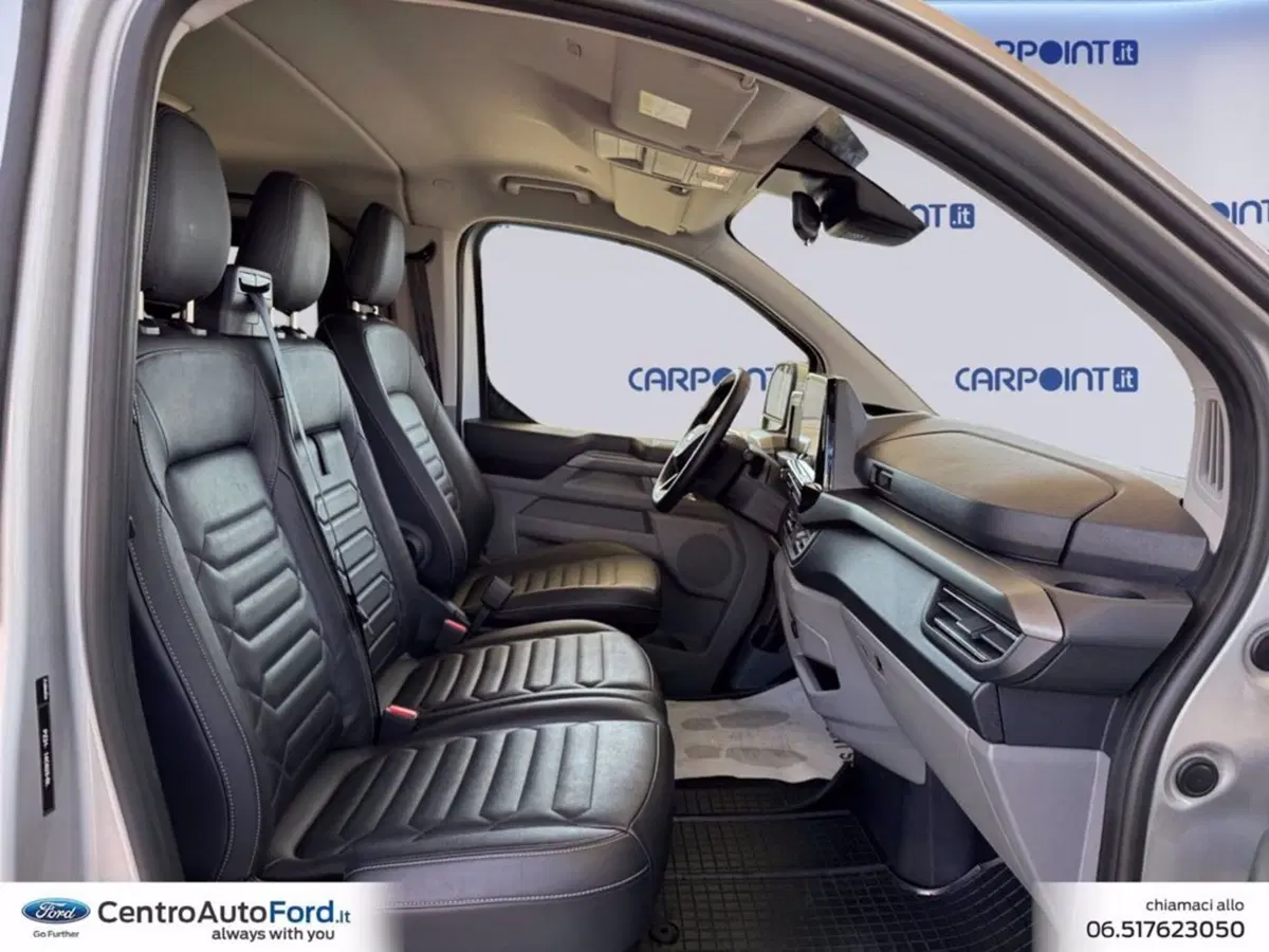 Ford Tourneo Custom usata a Roma (15)