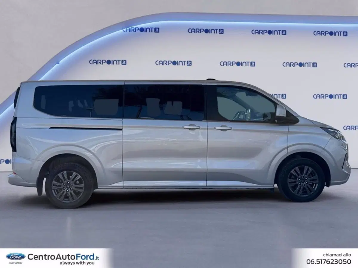 Ford Tourneo Custom usata a Roma (6)