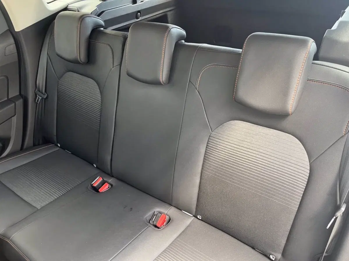 Dacia Duster usata a Milano (12)