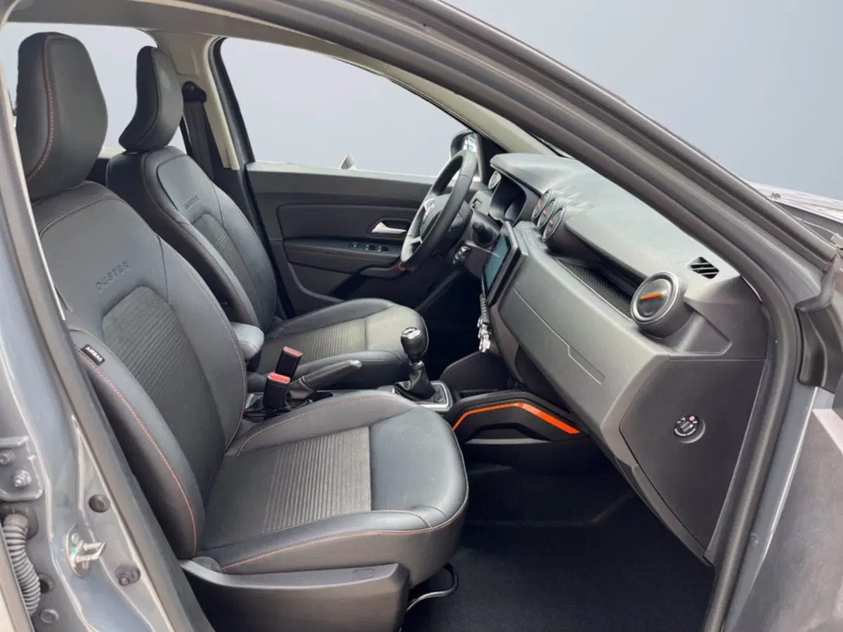 Dacia Duster usata a Milano (15)