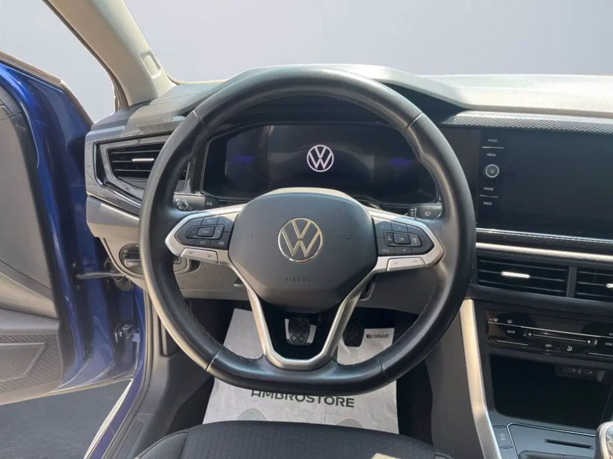 Volkswagen Polo usata a Milano (14)