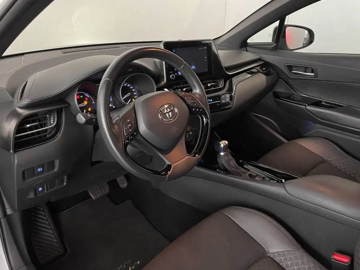 Toyota Toyota C-HR usata a Torino (9)