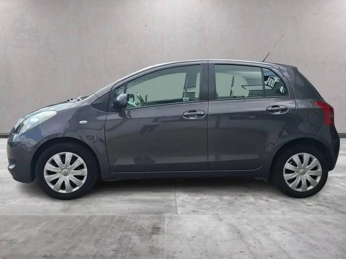 Toyota Yaris usata a Torino (4)