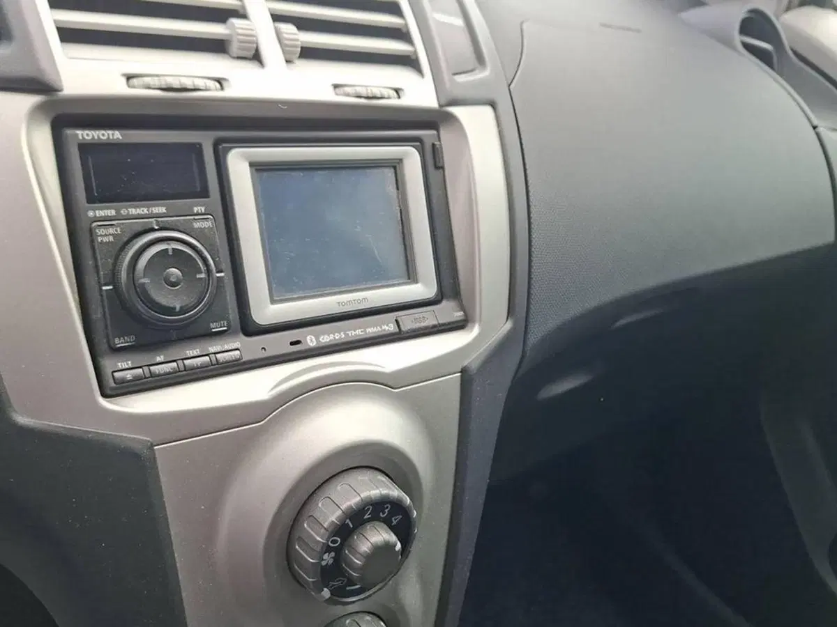 Toyota Yaris usata a Torino (7)