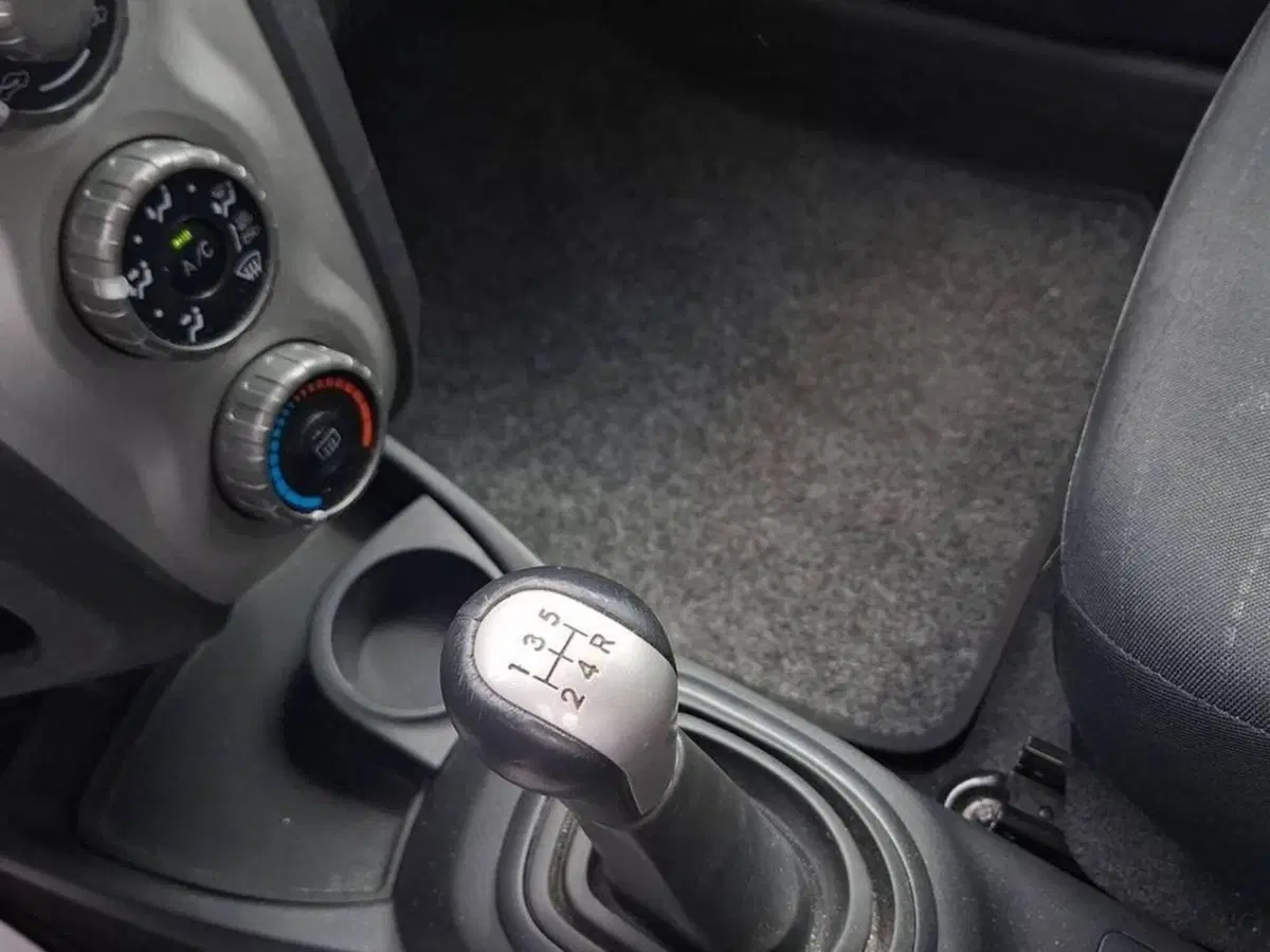 Toyota Yaris usata a Torino (8)