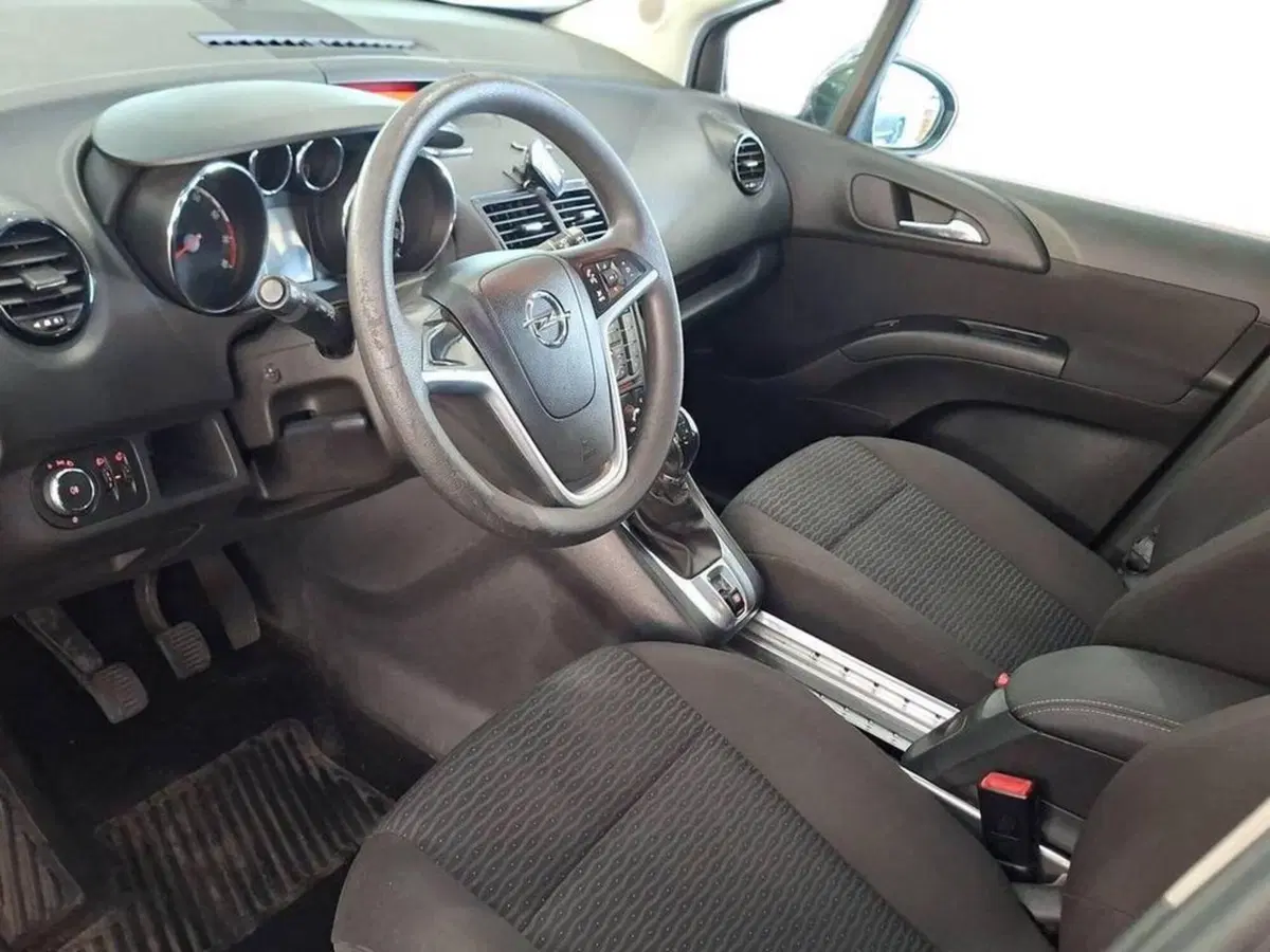 Opel Meriva usata a Torino (9)