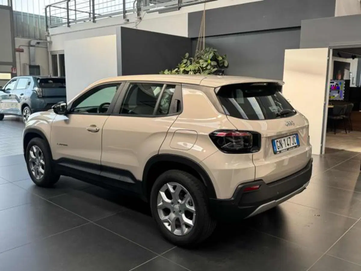 Jeep Avenger usata a Vercelli (5)