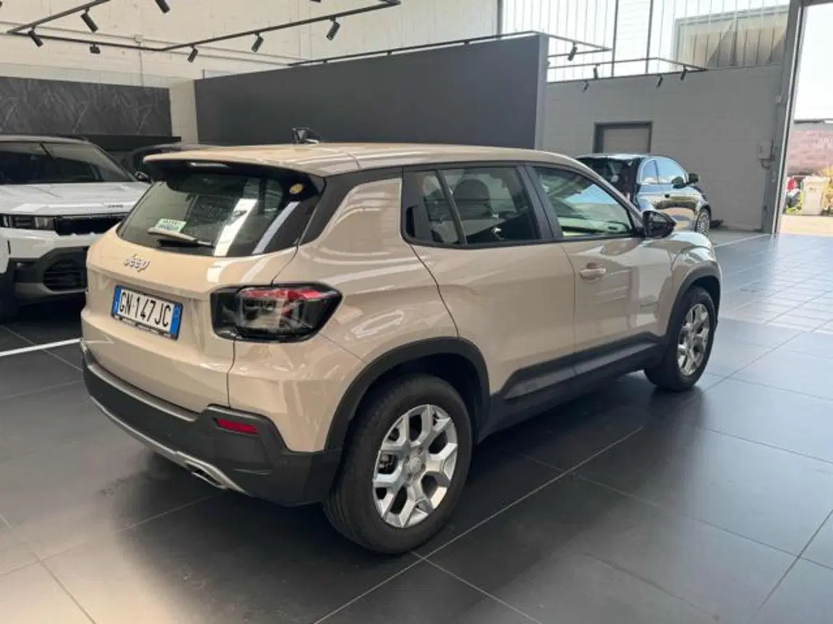 Jeep Avenger usata a Vercelli (7)